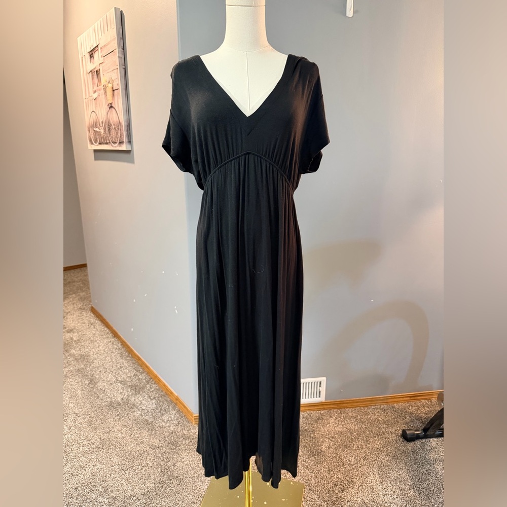 Anne Klein Black V-Neck Midi Dress | Size L